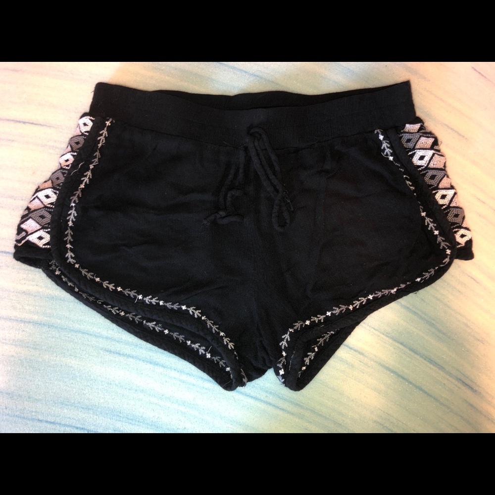 X-small Aztec style shorts